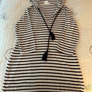 Chic Striped Hooded Women's Sweatshirt